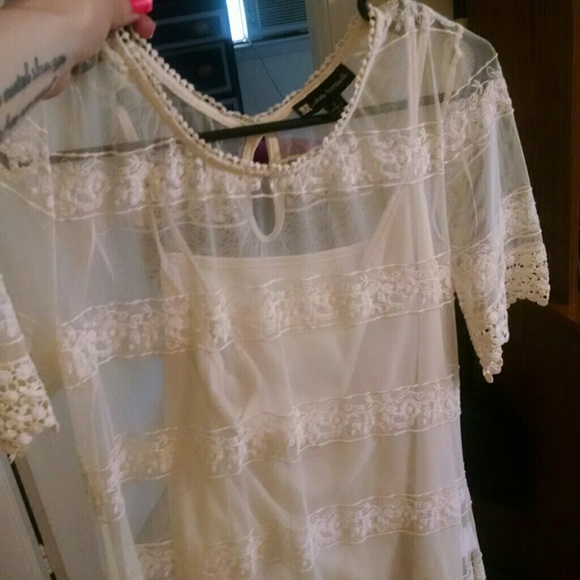 Lace shirt with tank top - Picture 1 of 3