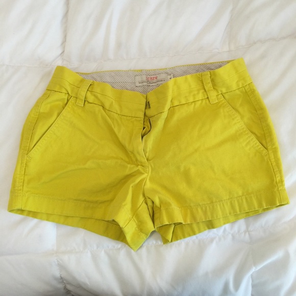 J. Crew 3" yellow chino shorts size 4