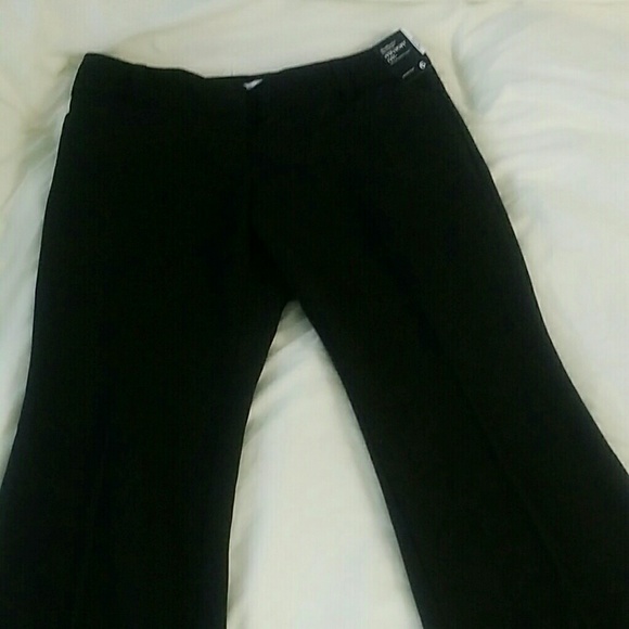 Black NY&COMPANY slacks - Picture 2 of 4