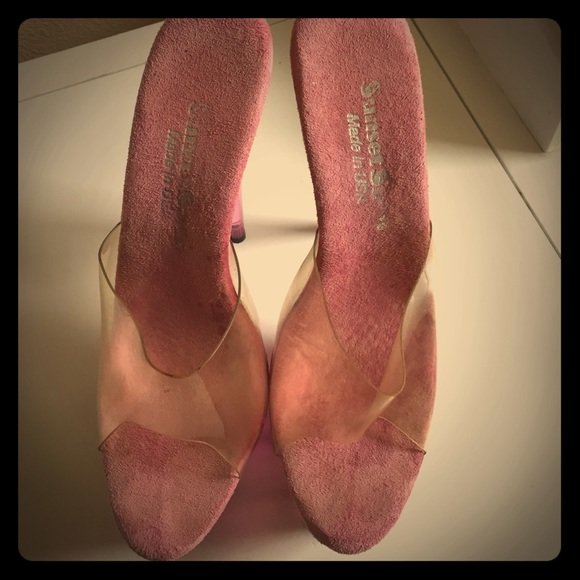 Pink heels