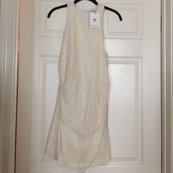 Gorgeous off white lace dress. NWT