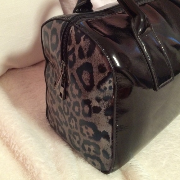 Black Patent Leather Handbag - Picture 2 of 4