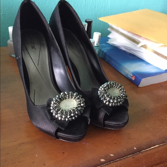 Apt 9 heels