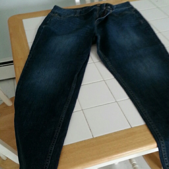 Ladies blue jeans