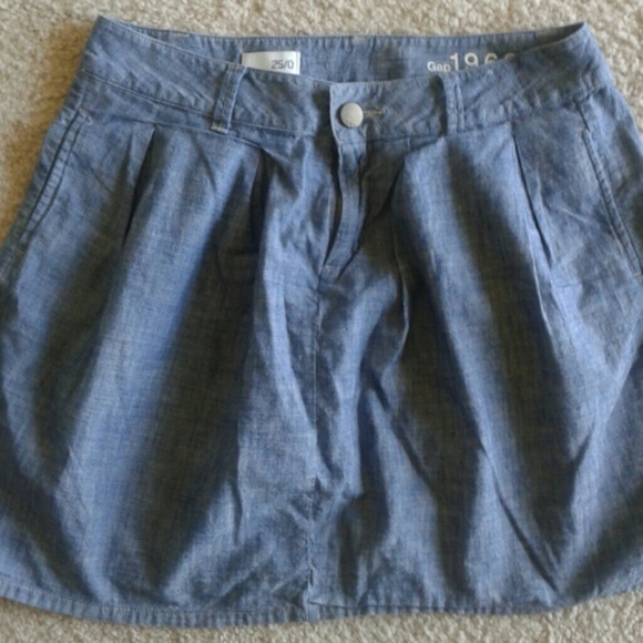 Gap chambray skirt!