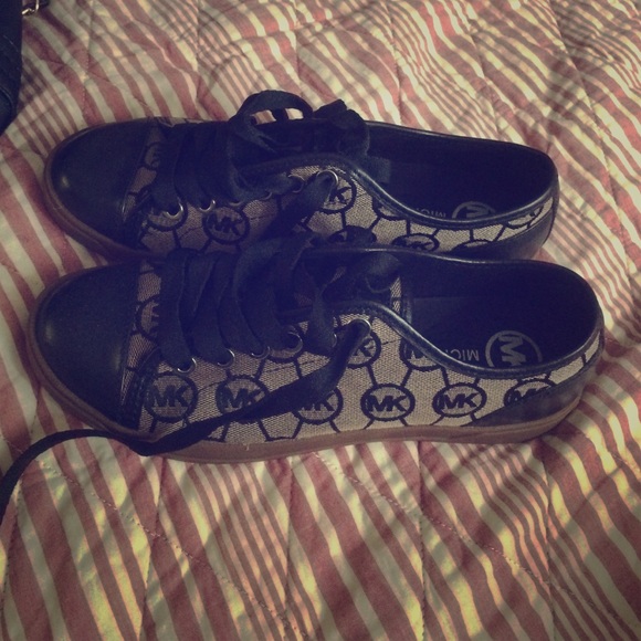 Michael kors shoes - Picture 1 of 3