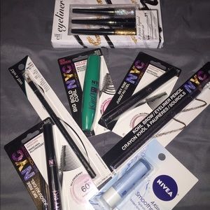 Makeup bundle
