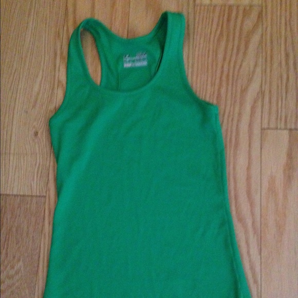 Under Armour fitted tank