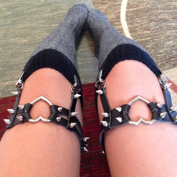 Leather heart studded garter