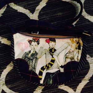 Harajuku Lovers sling bag
