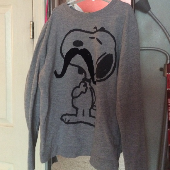 Long sleeve, snoopy shirt