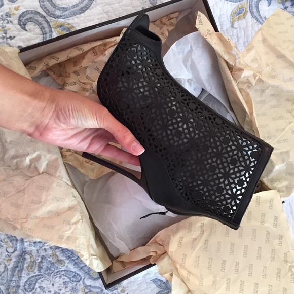 Black Badgley Mischka Lea Bootie - Picture 2 of 4