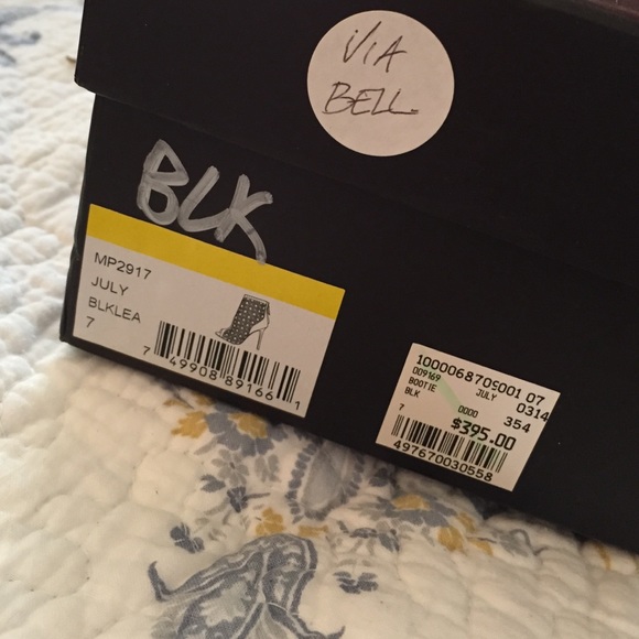 Black Badgley Mischka Lea Bootie - Picture 4 of 4