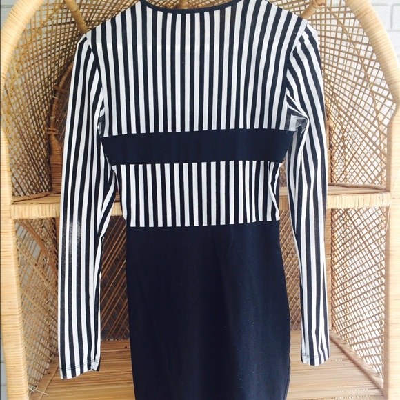 Motel Rocks Bodycon Dress! - Picture 2 of 4