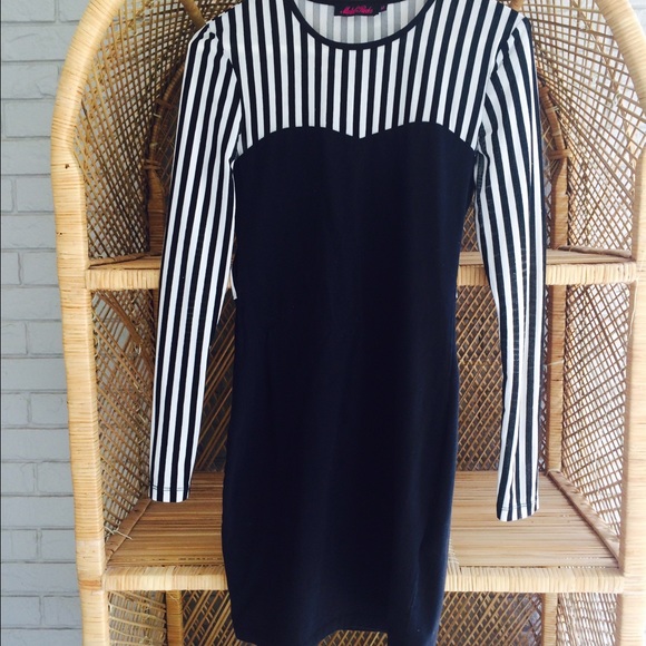 Motel Rocks Bodycon Dress! - Picture 4 of 4