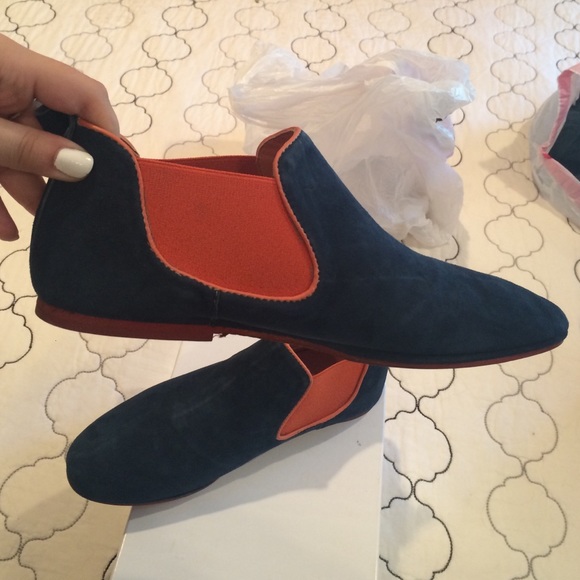 Booties - Picture 3 of 4