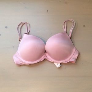 Victoria's Secret Very Sexy Push Up Bra Pink 32B
