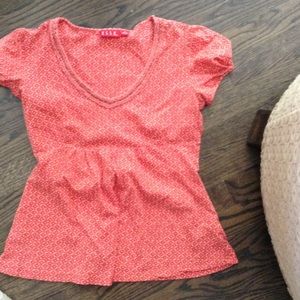 Cute top by ELLE