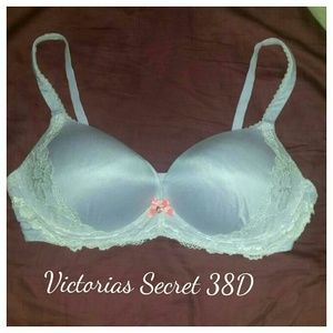 **SOLD** Body by victoria 38 D Wireless Bra L
