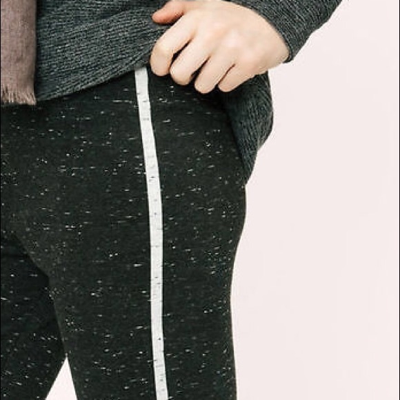 🎉HOST PICK🎉NWOT Ann Taylor Loft Leggings - Picture 3 of 3