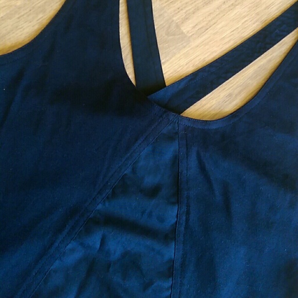 Black tank top! by Lost - Picture 2 of 4