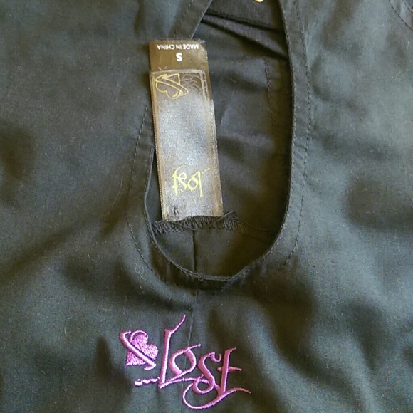 Black tank top! by Lost - Picture 4 of 4