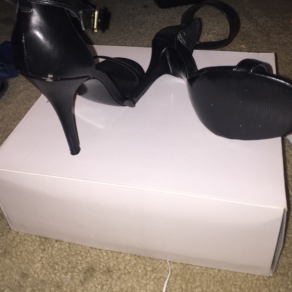 Steve Madden Real Love Strappy Heel - Picture 2 of 2
