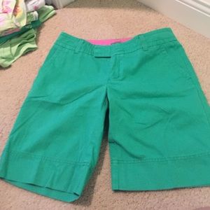 Lilly P Bermuda Shorts Green