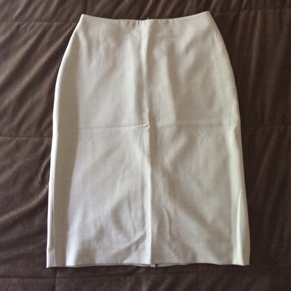 Gray pencil skirt