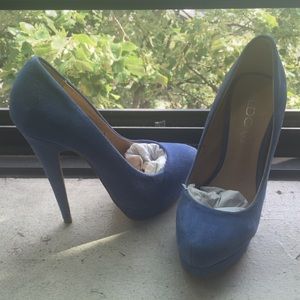 Aldo blue suede shoes