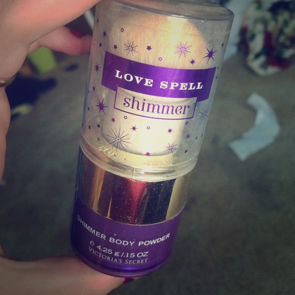 Shimmer body powder "love spell"