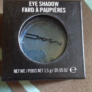 Mac eyeshadow