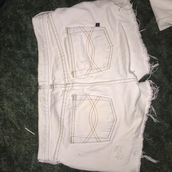 Hand Painted cutoff Abercrombie shorts - Picture 2 of 2