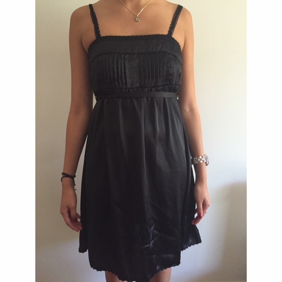 Little Black cocktail dress perfect for any party!