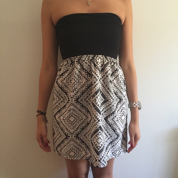 NEW Billabong black and white patterned dress