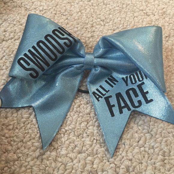 Swoosh All in Your Face Bow - Picture 1 of 1