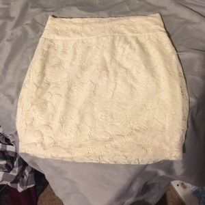 Lace skirt