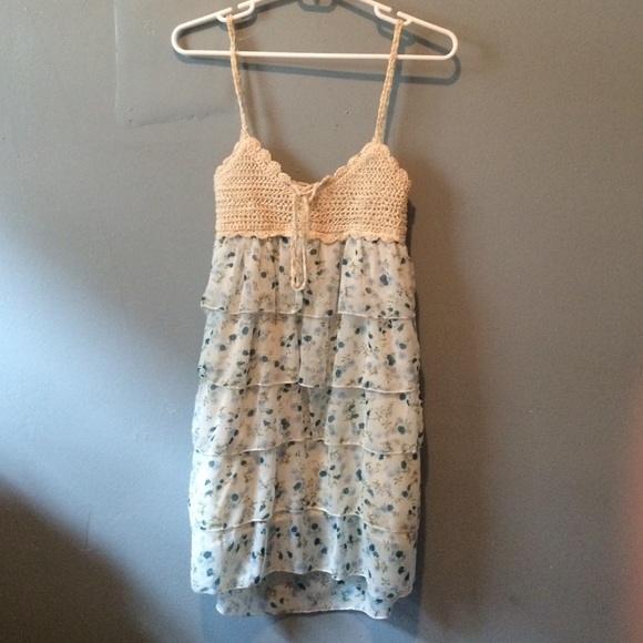 Light blue patterned dress