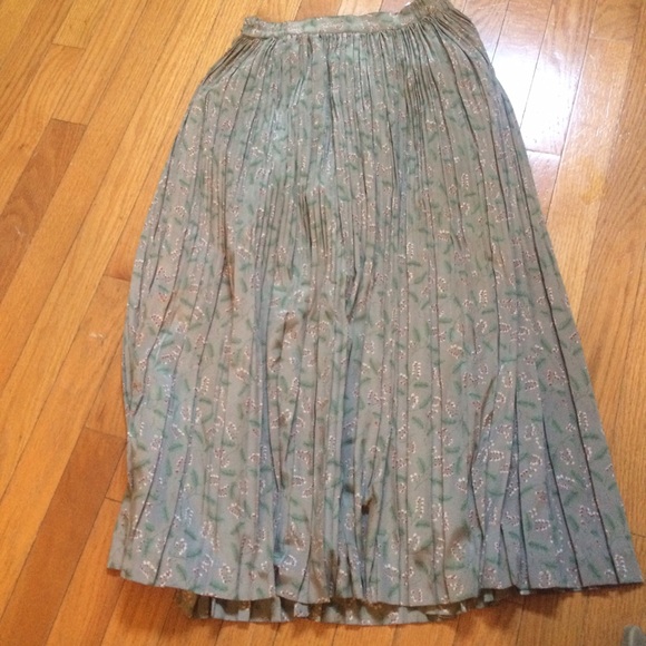 Vintage silk floral midi skirt