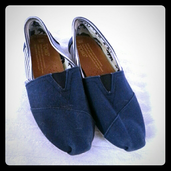 Authentic Toms