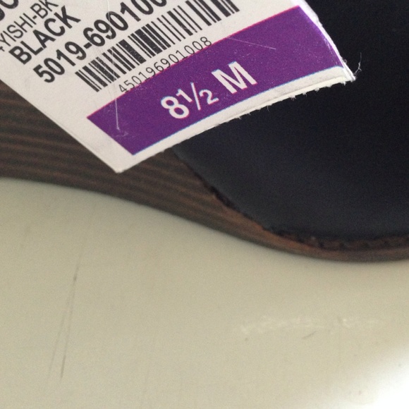 Lucky brand ankle zipper boots - Picture 4 of 4