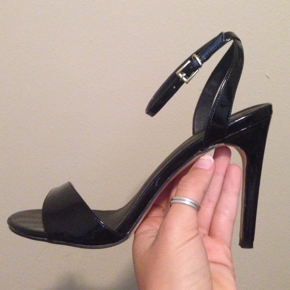 NEW Asos heeled sandals - Picture 2 of 3