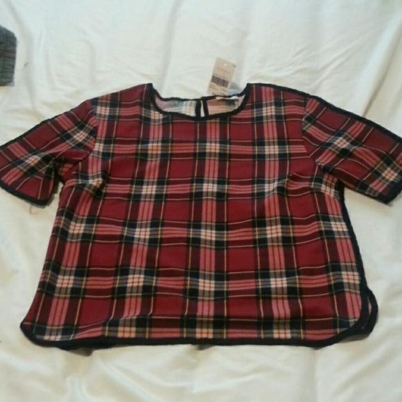 Plaid top
