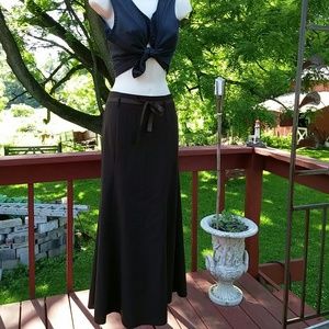SKIRT BROWN SIZE XL NWT 35.5 " Long