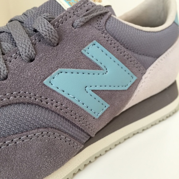 New Balance Women's 620 - Picture 3 of 4