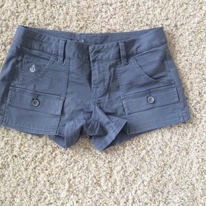 Volcom size 5 shorts