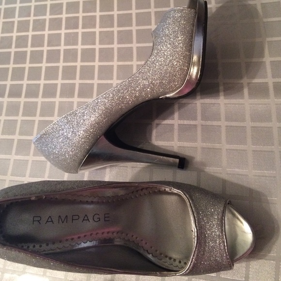 Silver 5.5 M heels