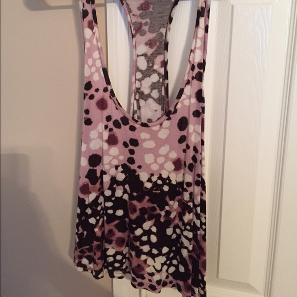 Breezy Polka Dot Razorback - Picture 2 of 3
