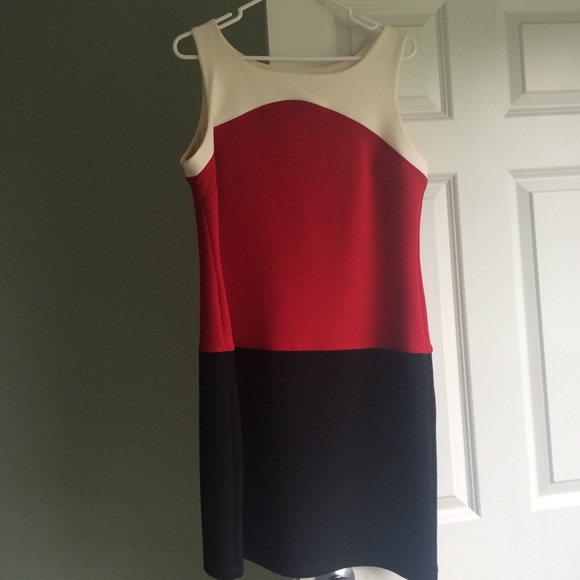 Dress. Valerie Bertinelli.