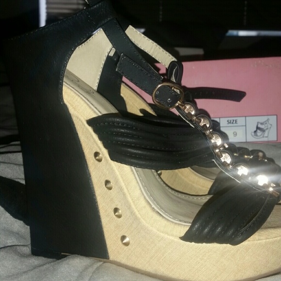 Wedges - Picture 2 of 3